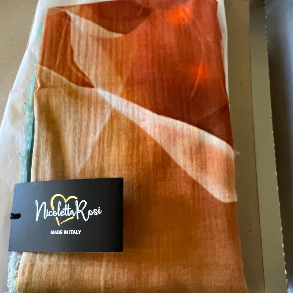 Nicoletta Rosi lightweight scarf